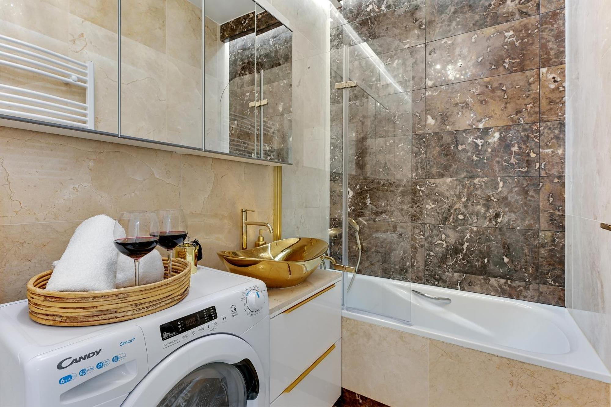 Granaria Kingdom & Happiness Premium Apartments By The River - Gratis Prosecco グダニスク エクステリア 写真
